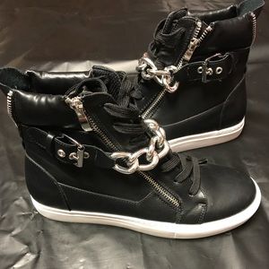 JustFab Fashion Sneaker